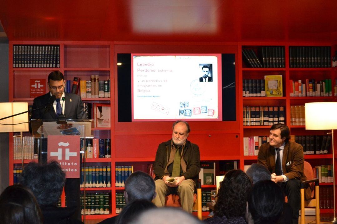 Acto que el Instituto Cervantes de Bruselas dedicó a Leandro Perdomo en 2017.