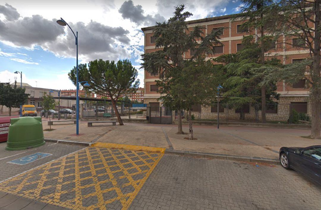 Los asprirantes están citados el lunes 17 de junio en la Escuela Oficial de Idiomas