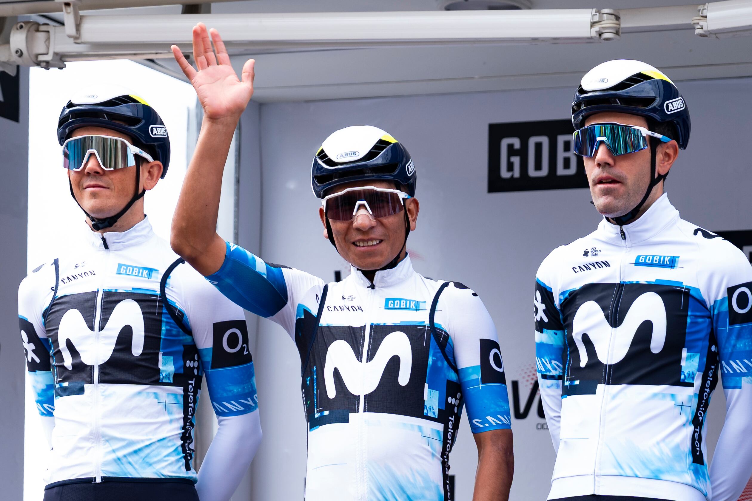 Albert Torres ajuda als líders del Movistar Team en la seva qualitat de gregari de luxe.