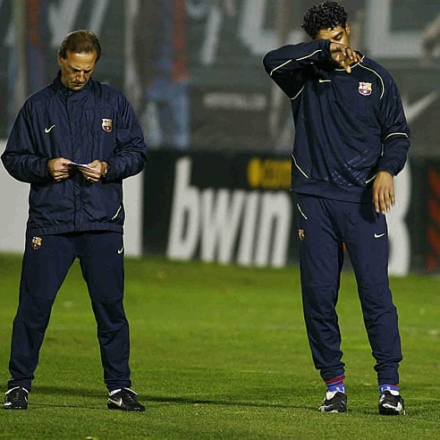 Neeskens y Rijkaard durante un entrenamiento del Barcelona