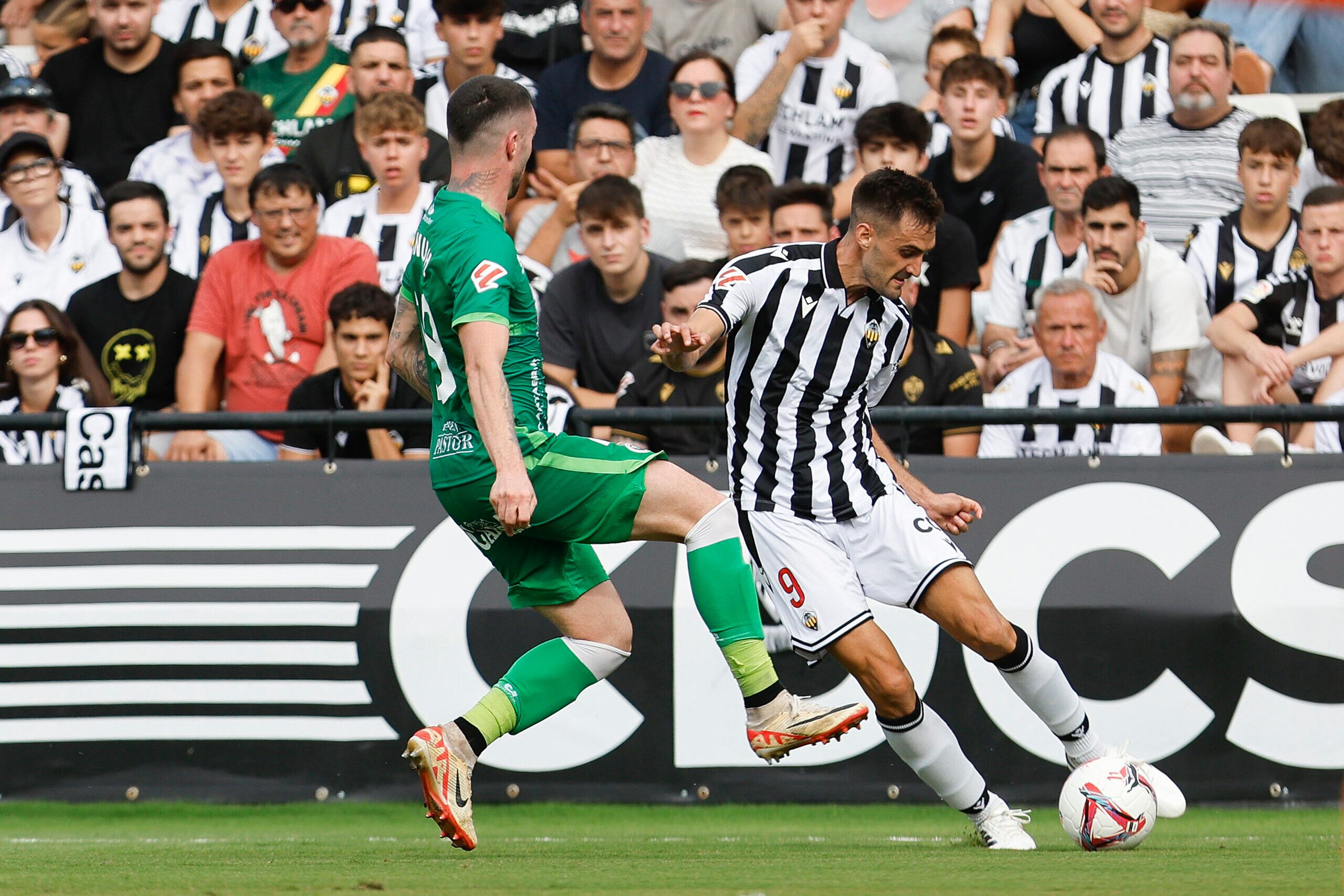 CASTELLÓ 22/09/2024 CD CASTELLÓN TEMPORADA 24-25
ESTADIO SKYFI CASTALIA, LIGA HYPERMOTION, PARTIDO CD CASTELLON-RACING
FOTOS CD CASTELLÓN
ESTADIO DE LA CERAMICA, LIGA HYPERMOTION, PARTIDO VILLARREAL B-ZARAGOZA
FOTOS CARME RIPOLLES