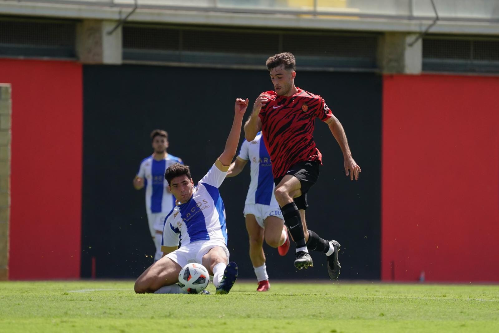 Partido entre el Mallorca B y el Hércules, en la ciudad deportiva Antonio Asensio