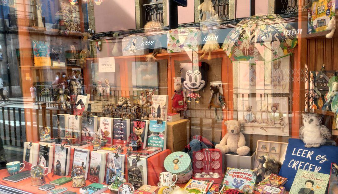 Archivo - Pequeño comercio, comercio minorista