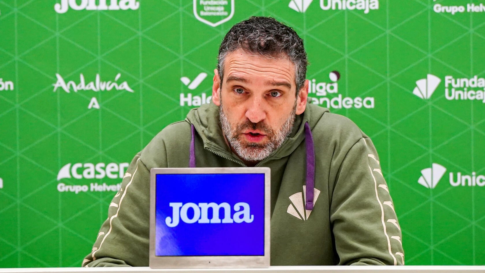 El técnico del Unicaja Ibon Navarro, en la previa del encuentro de Copa del Rey ante el Real Madrid