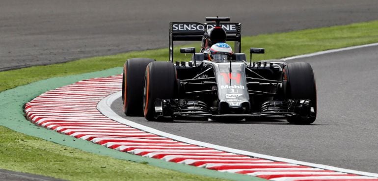 Fernando Alonso, en acción en el Circuito de Suzuka