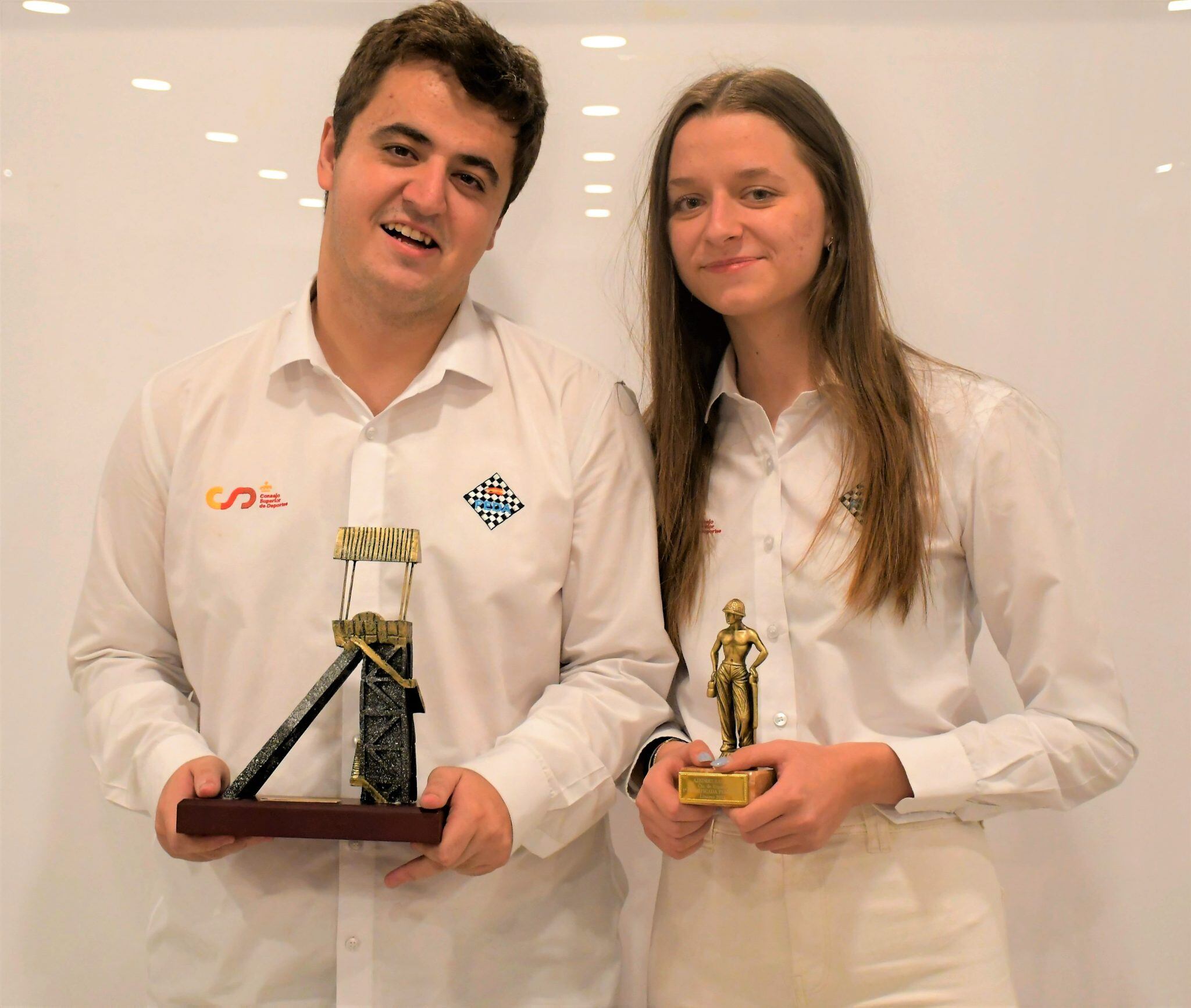 Jaime Santos y María Eizaguerri fueron los vencedores en Linares