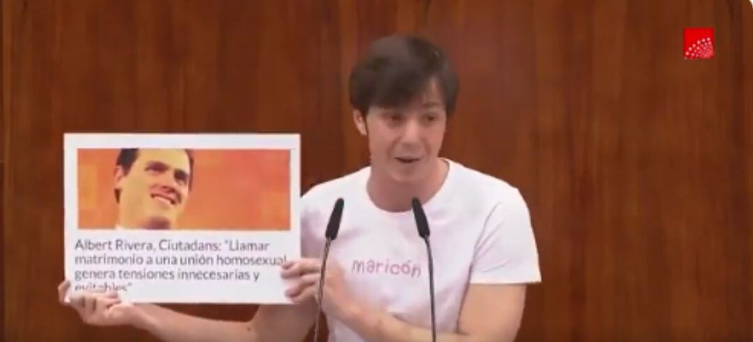 El diputado de Podemos recrimió a Ciudadanos sus pactos con la extrema derecha