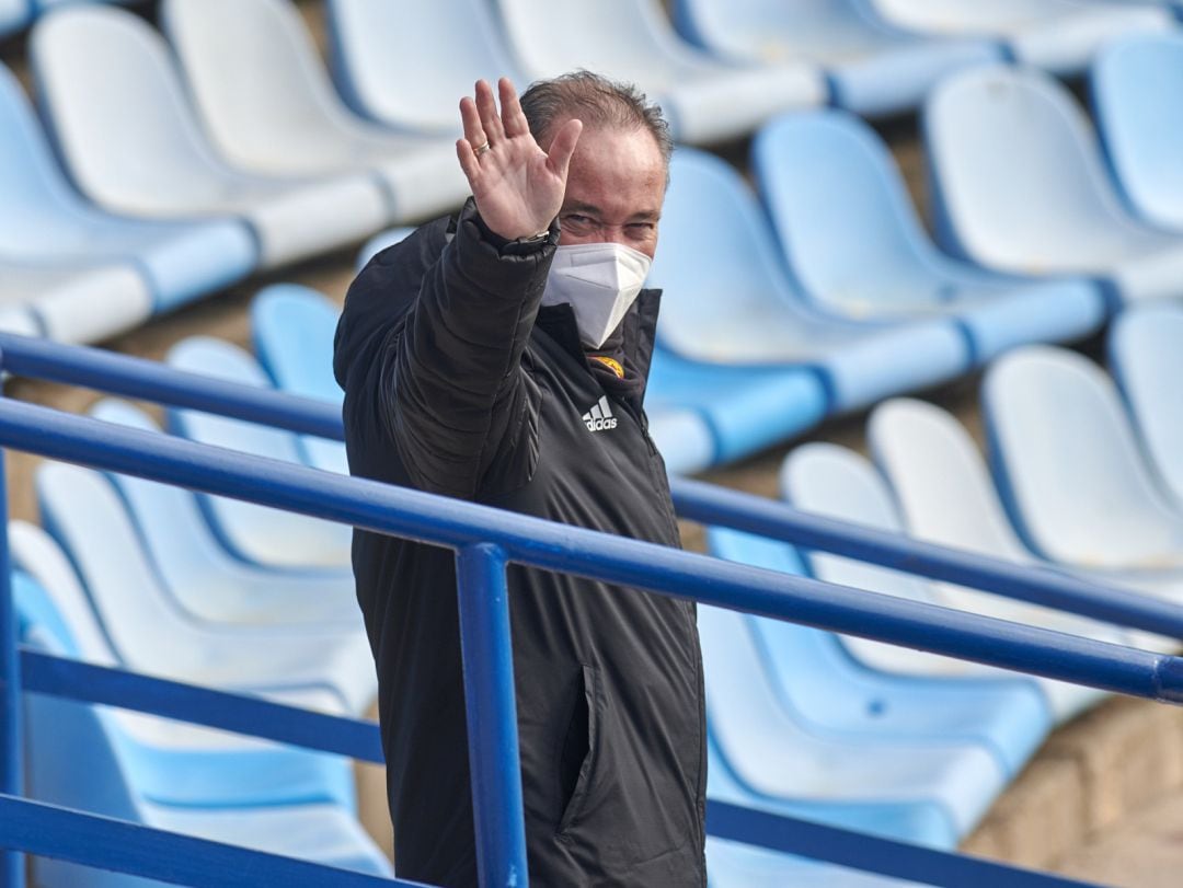 Juan Ignacio Martínez, minutos antes de dirigir una sesión de entrenamiento en La Romareda