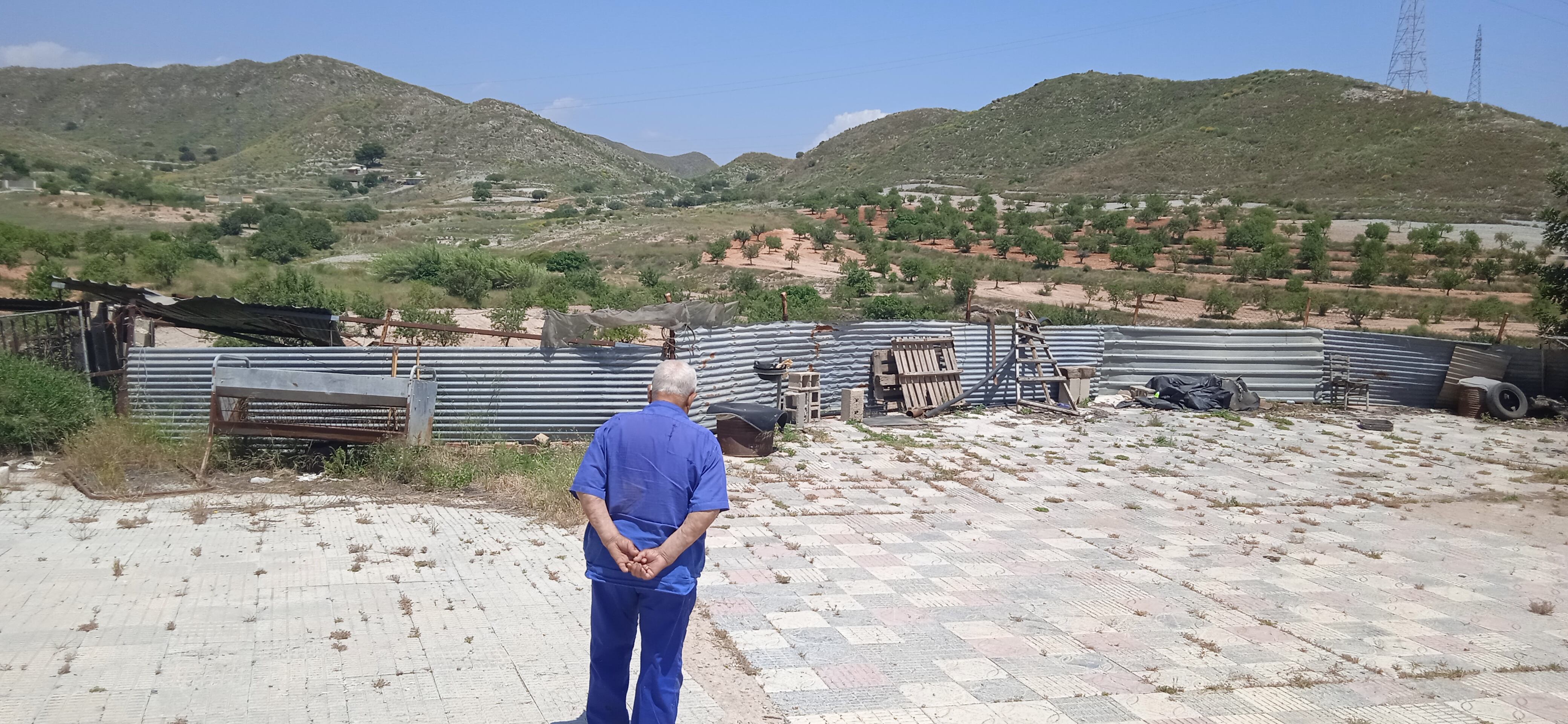 Vista desde Los Teresas de las Zorreras, el monte de Enmedio y el Puntal. Desde donde se extendían los dominios de Don Alonso de Cañavate y la Cueva, hacía el cabezo Negro y Blancos de Los Cañavates.