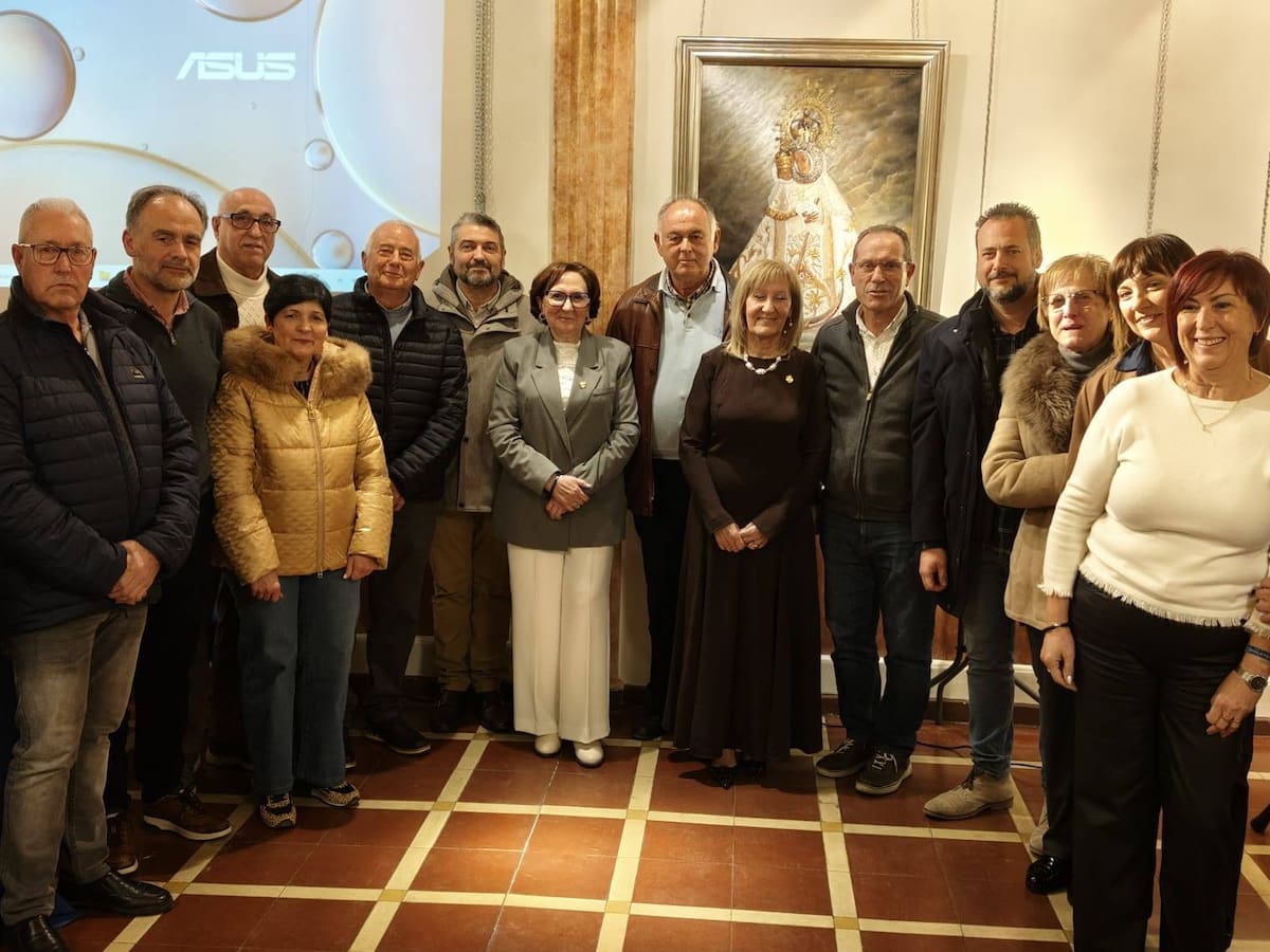 Manolo Muñoz, nombrado “Socio de honor” de la Junta de la Virgen