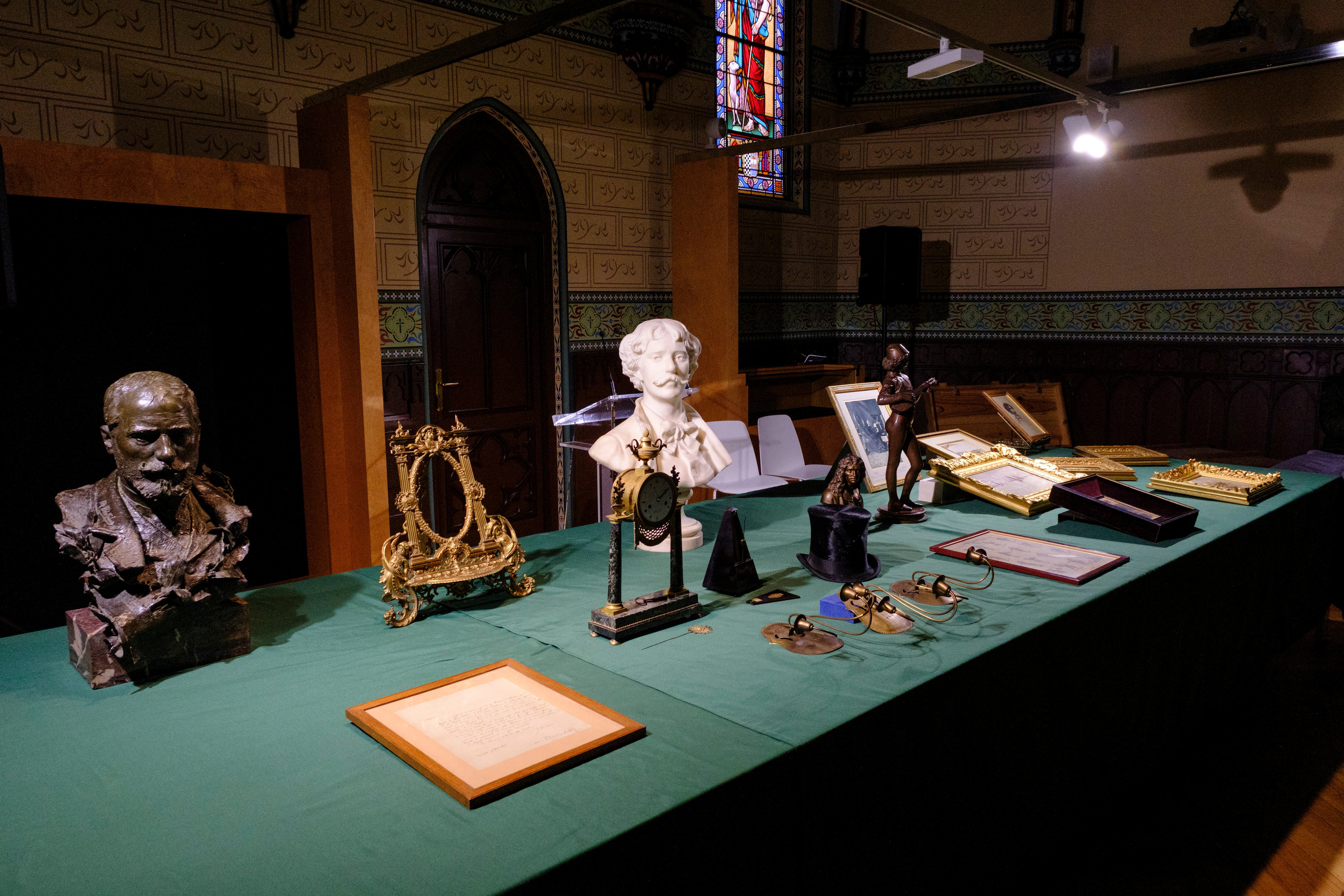 Hallazgo de 4 baúles de Pablo Sarasate perdidos desde 1991 en Archivo Municipal de Pamplona