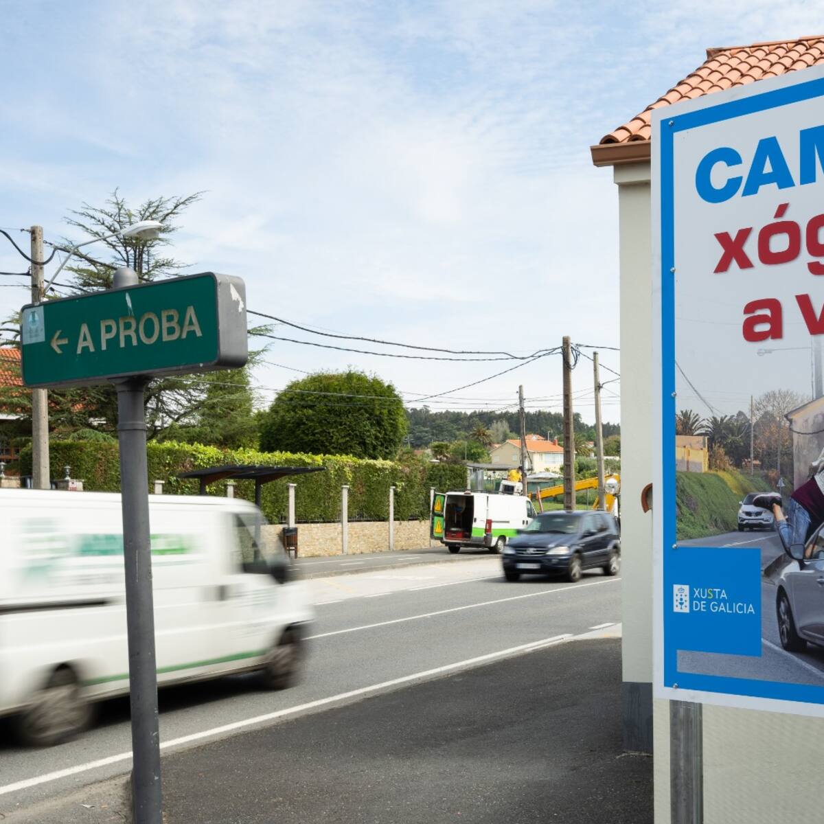 El Juzgado obliga al Concello de Oleiros a tapar los carteles en O Couto