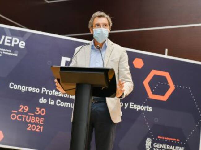 Premio a ESAT por su trayectoria profesional