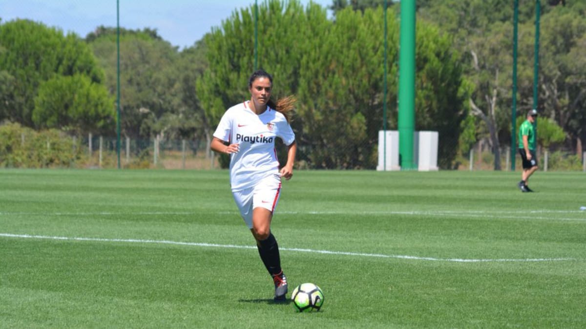 Irene Guerrero: "Dentro de unos años será lo normal, cuando llegue ese día diremos que el fútbol femenino está creciendo"
