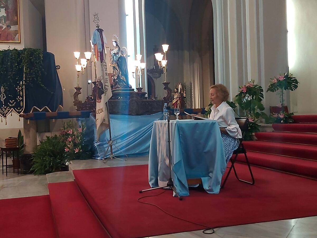 Mayte Pinilla realiza un emotivo pregón por la festividad de la Virgen de los Lirios