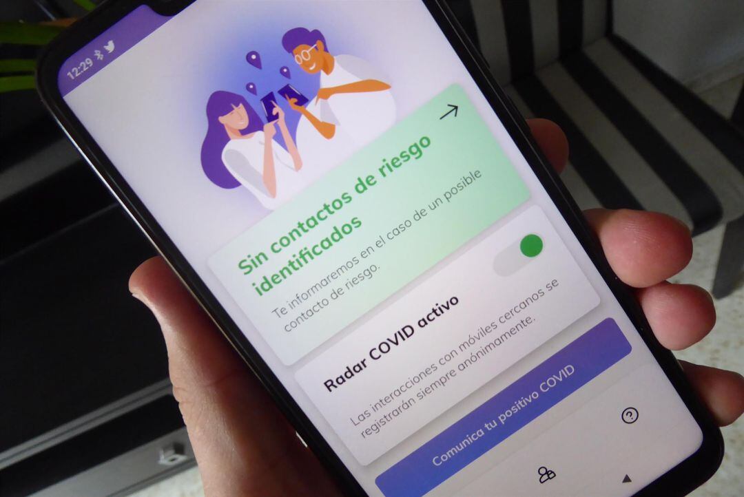Aplicación &#039;Radar COVID&#039; instalada en un móvil.