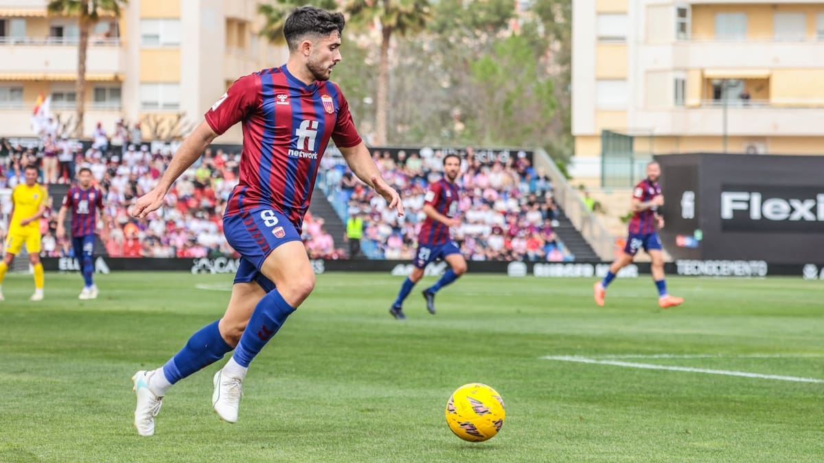 Sergio Ortuño, futbolista del Eldense, analiza el momento del equipo