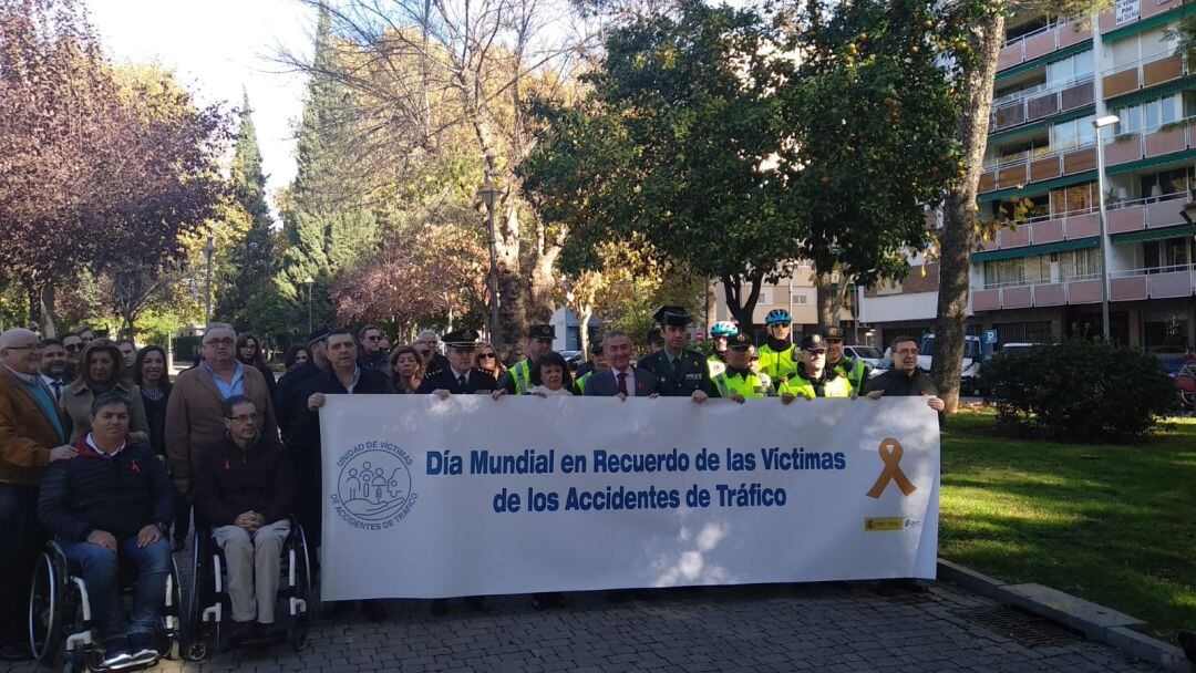 Concentración en memoria de las víctimas de accidentes de tráfico