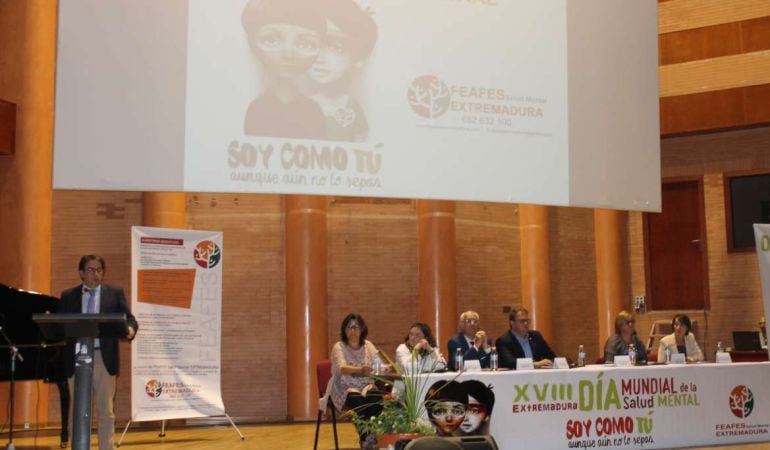 Acto por el XVIII día mundial de la salud mental en Mérida