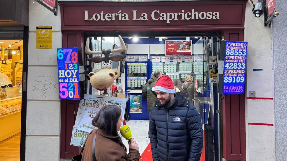 La Lotería de Navidad vuelve a parar en 'La Caprichosa' de Toledo: "solo nos queda por dar el Segundo Premio"