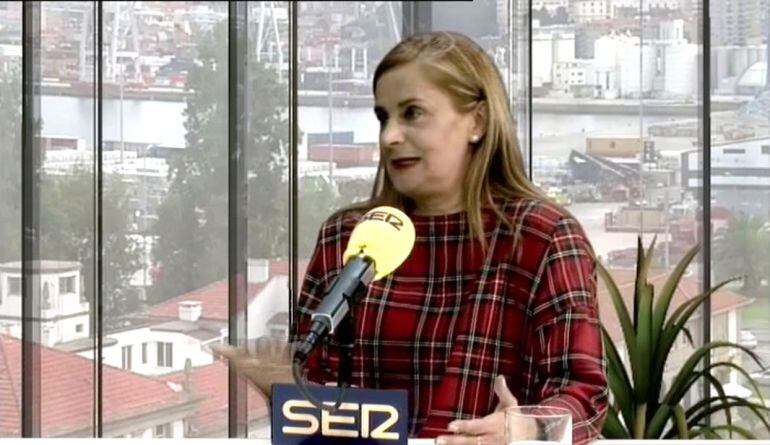 Carmela Silva en la entrevista Dual de Vigo Hoy por Hoy