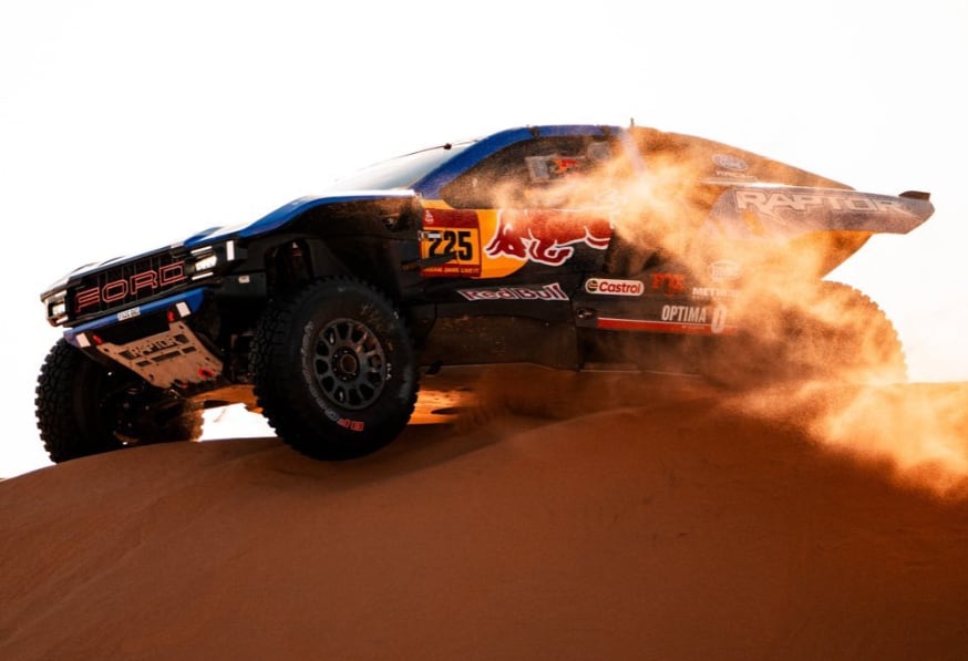 Nani Roma se acerca a Al-Attiyah pero lo tendrá difícil. Ford Racing X