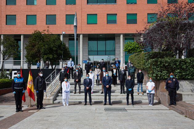 La ciudad de Alcobendas ha rendido homenaje a los fallecidos por el coronavirus