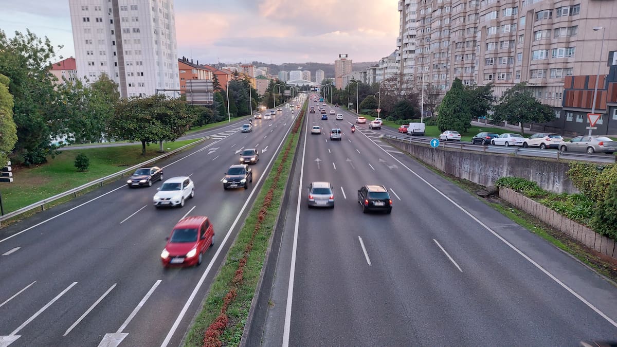 Marea y BNG consideran una oportunidad perdida sobre movilidad el proyecto de reforma de Alfonso Molina