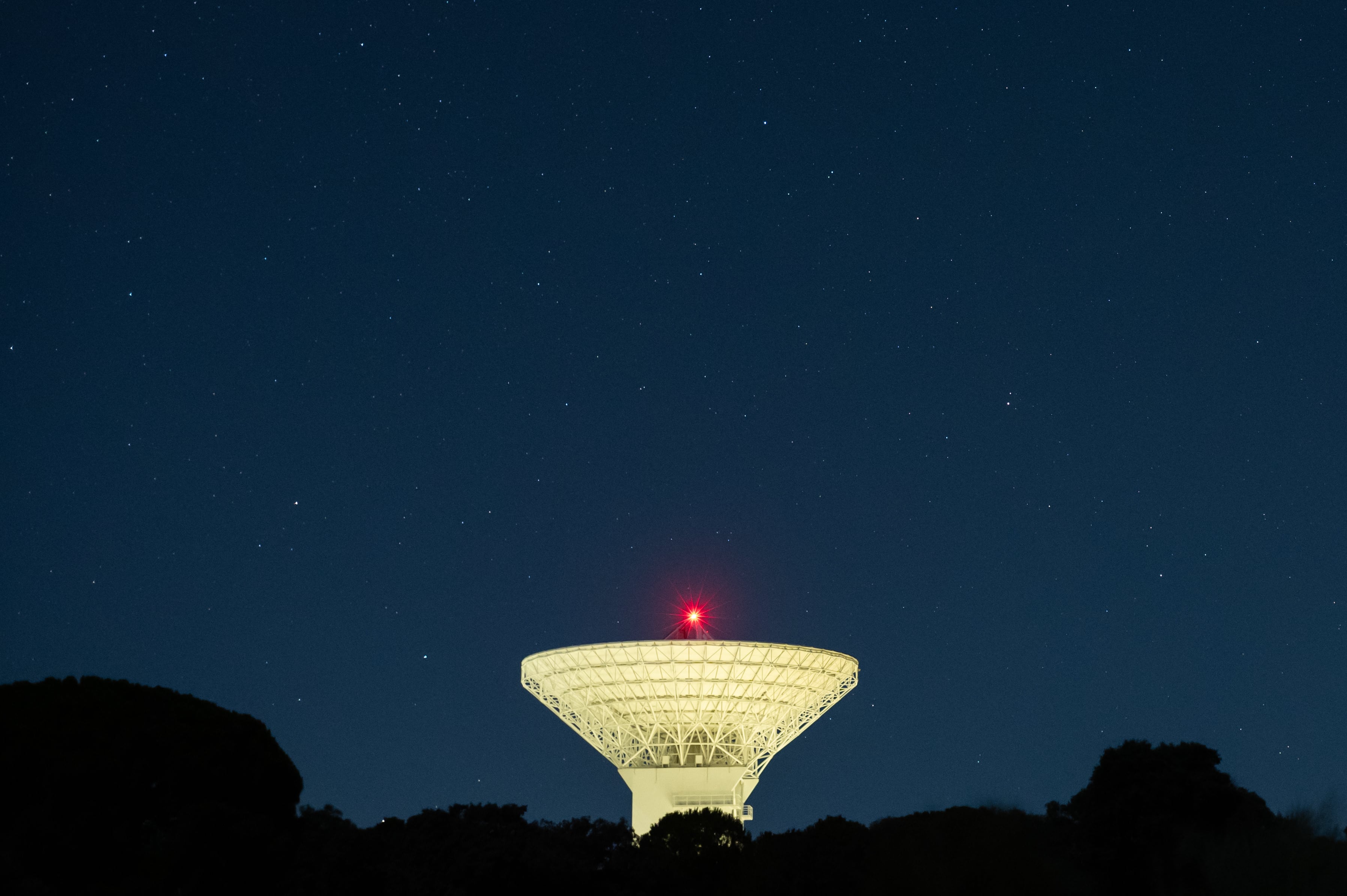 Antena de seguimiento del espacio profundo en Cebreros