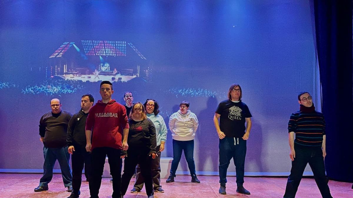 AUNA Inclusió inicia su gira con "Bohemian Rhapsody" en la Font d'en Carròs