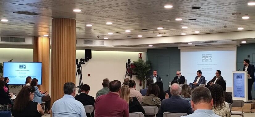 'La vivienda en Canarias, un reto urgente' fue el argumento de un nuevo 'Encuentro SER Canarias' celebrado en la capital de Lanzarote.