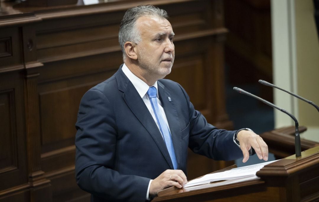 El presidente de Canarias, Ángel Víctor Torres, durante su discurso en el Debate sobre el Estado de la Nacionalidad Canaria 
 