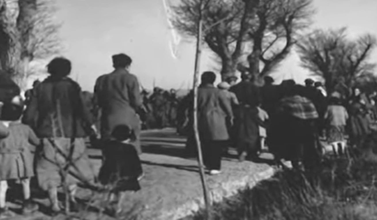 Fotograma de 'La columna de los 8.000'