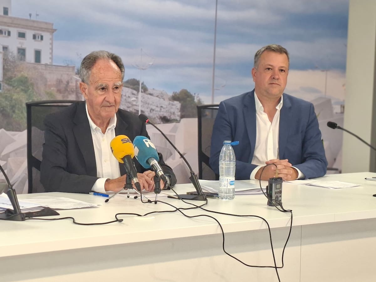 La APB descarta el arraigo social y prioriza la oferta deportiva en el concurso del puerto de Ibiza