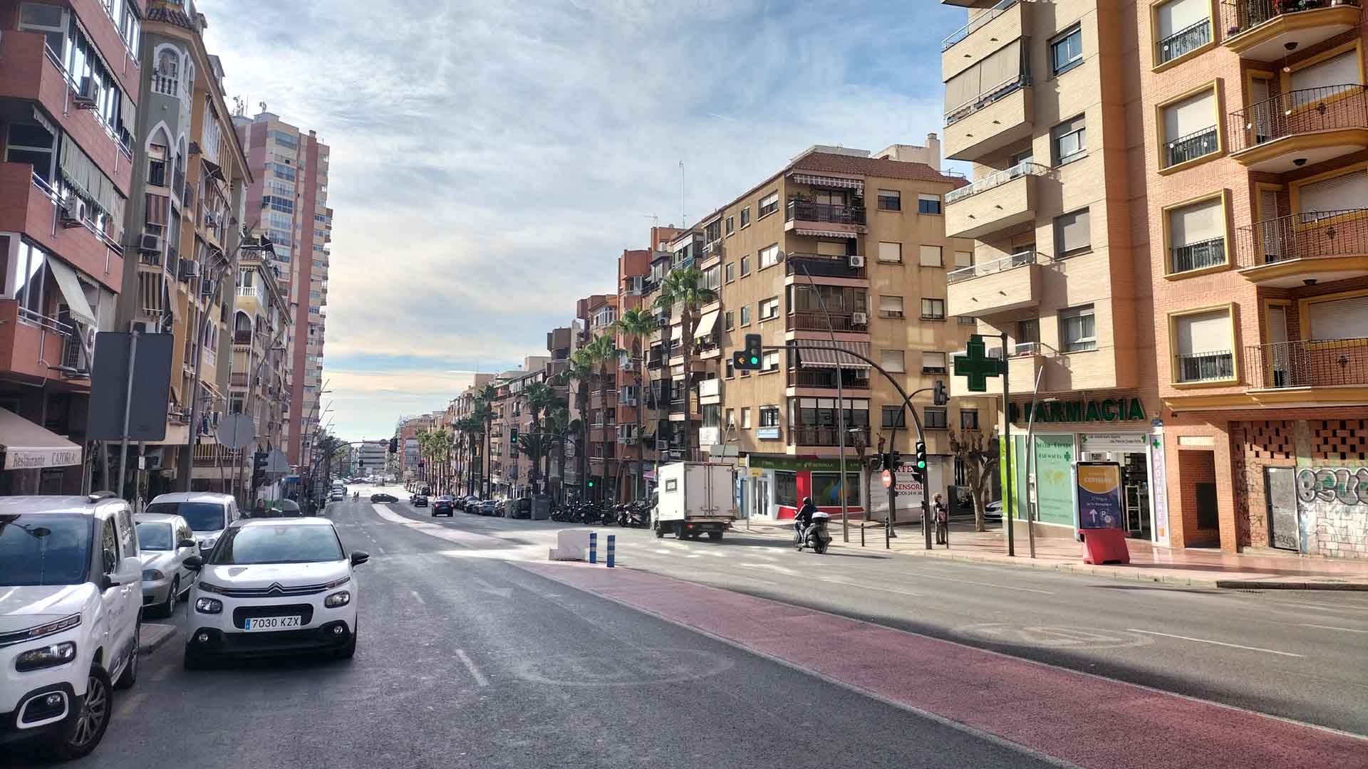 Estado de la avenida Beniardà de Benidorm antes de los trabajos