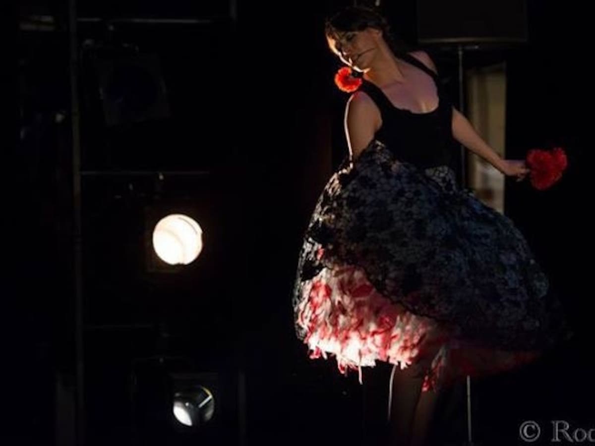 La bailaora campogibraltareña Lucía Álvarez “La Piñona” recibe el Premio Lorca a la Mejor Intérprete Femenina de Danza Flamenca