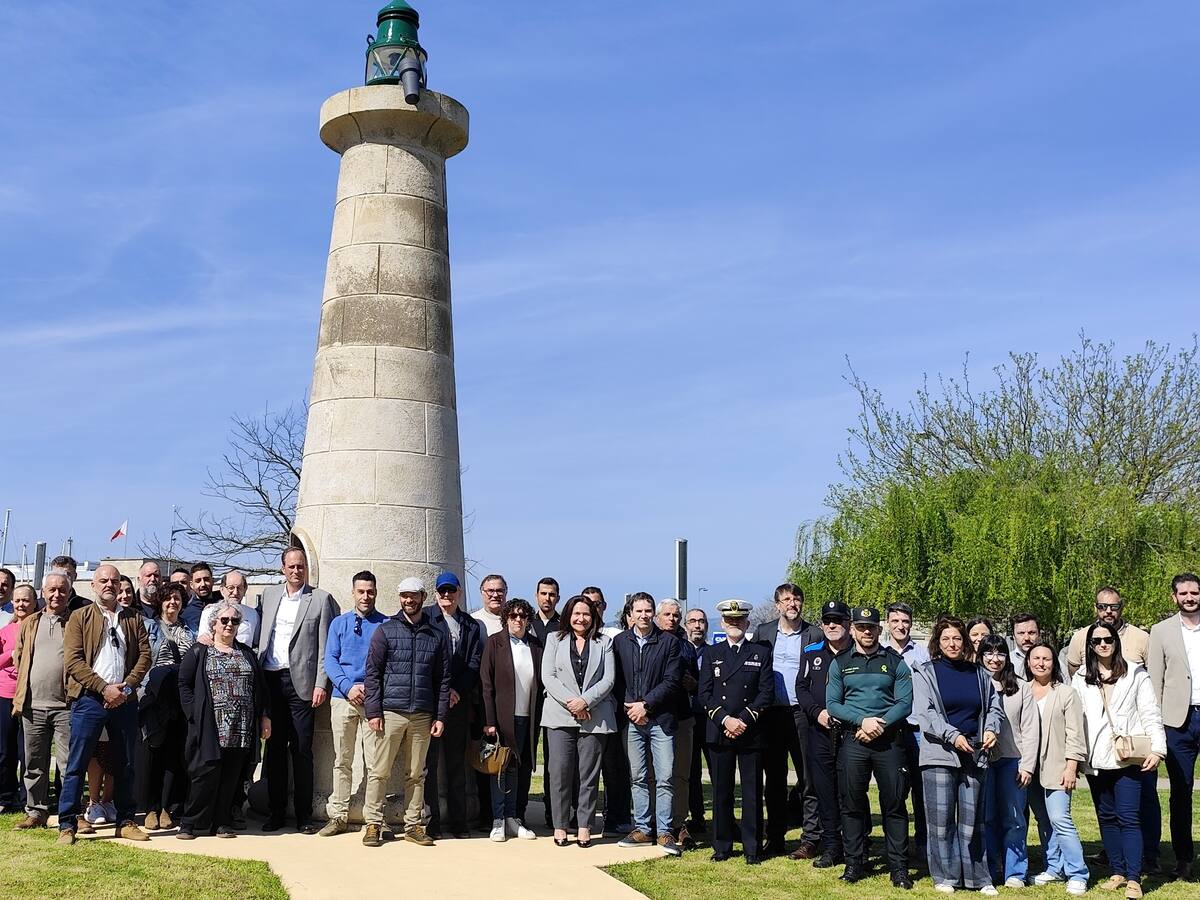 El Puerto de Vigo rinde homenaje a sus fareros, guardianes invisibles de la ría