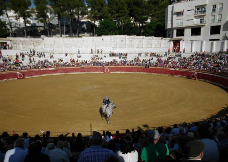 Plaza de Toros de Cazorla en la corrida de feria de 2015 donde destacaba como cabeza de cartel Juan Jose Padilla