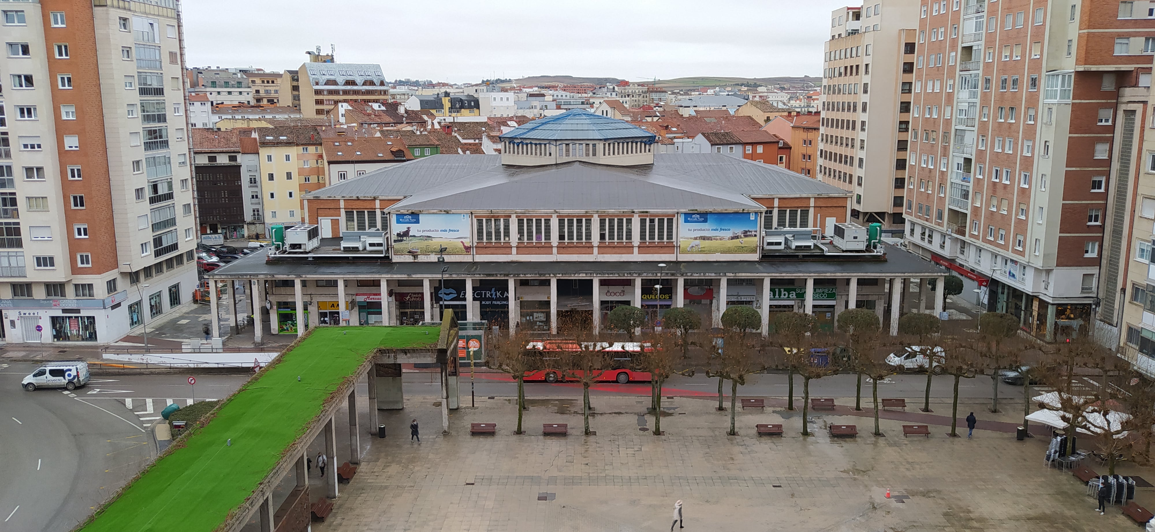 La Plaza de España acogerá el mercado provisional hasta que se construya el nuevo