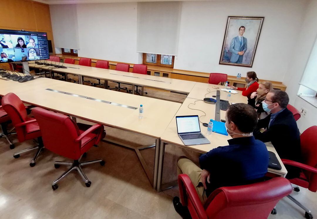 Reunión de la Dirección General de Infomática y los sindicatos