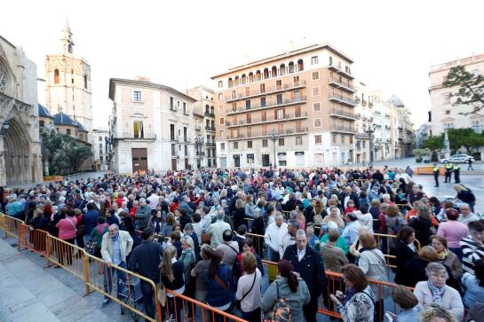 Besamanos Virgen 2015