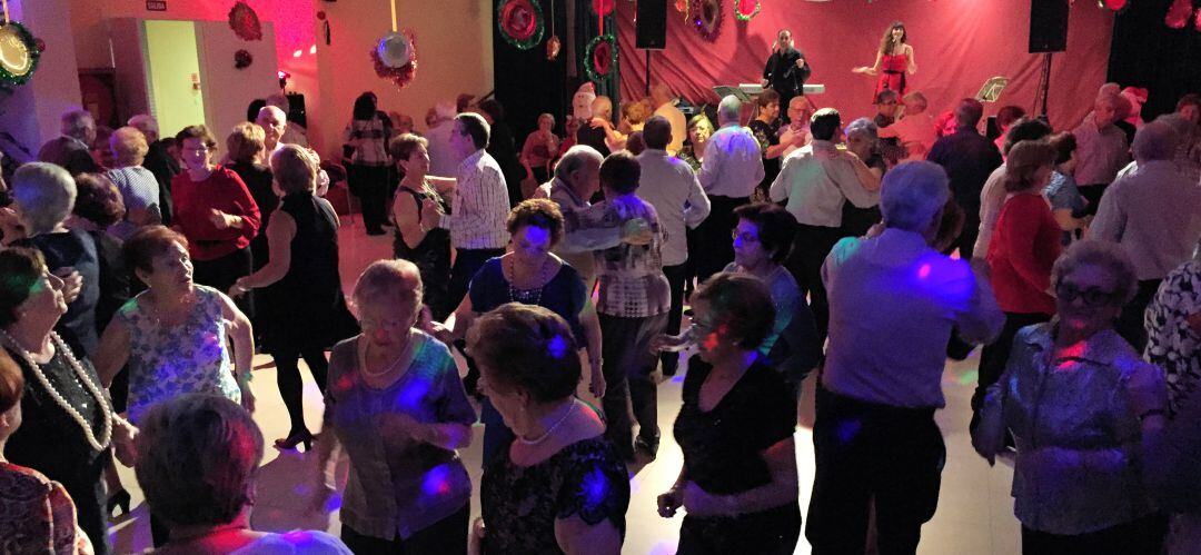 Los mayores podrán darle la bienvenida al 2020 con el baile de año nuevo