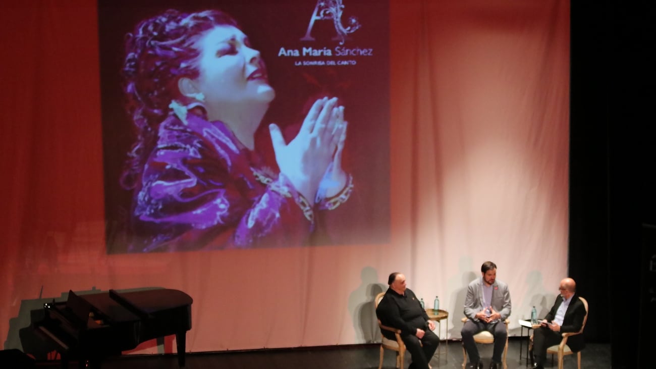El Teatro Castelar acogió el emotivo acto