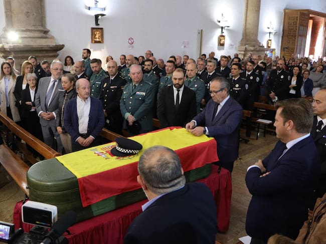 Funeral de Alejandro Congosto e imposición de la Medalla al Mérito Policial