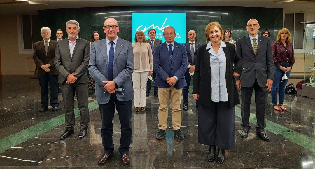 El Colegio de Médicos de Bizkaia ha reclamado &quot;compromiso institucional&quot; y que se adopten &quot;medidas urgentes&quot; en la atención primaria.