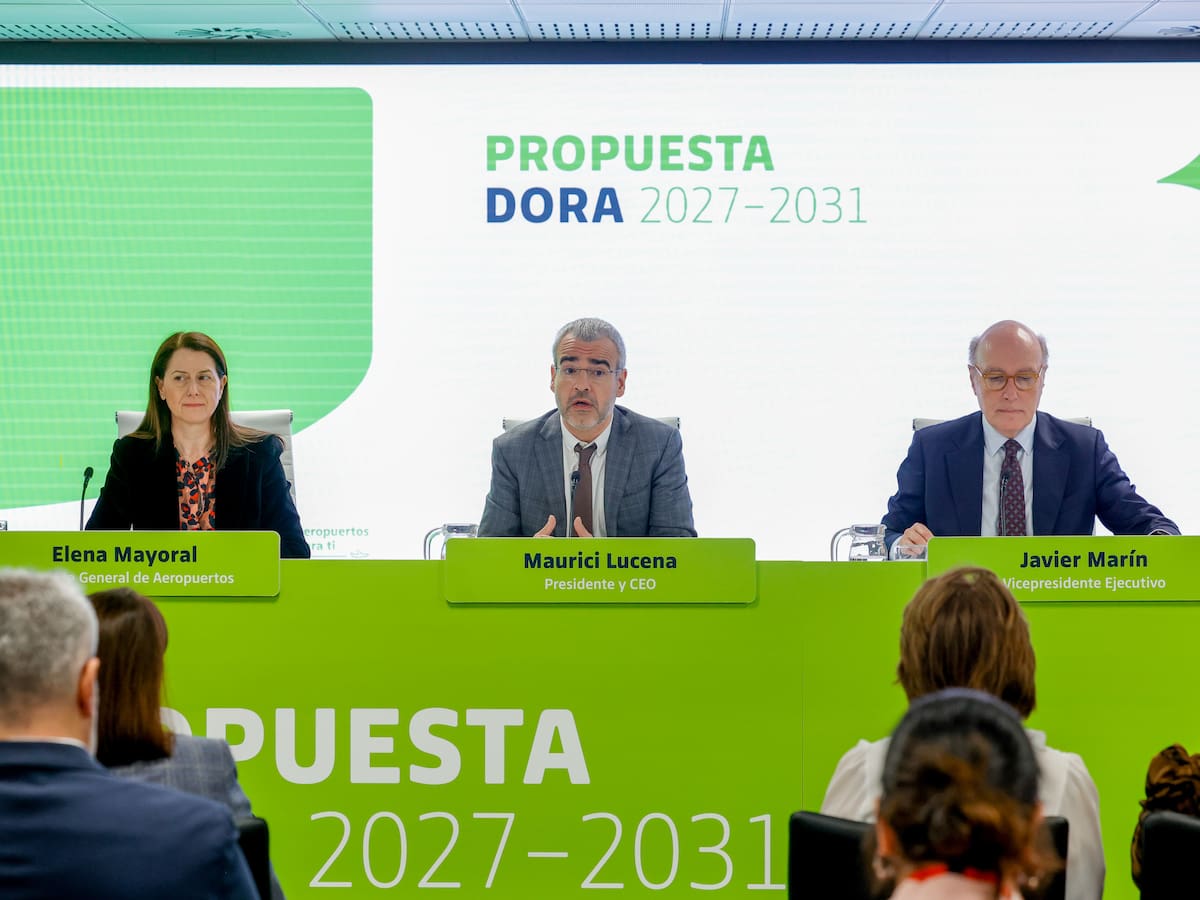 Aena propone una subida de tasas del 3,8% y se planta ante las aerolíneas: "Moldear los aeropuertos del futuro cuesta 43 céntimos por pasajero"