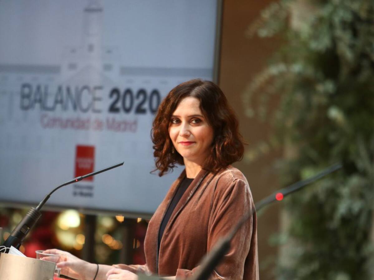 Ayuso se alegra de la salida del ministro Salvador Illa