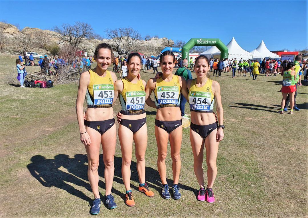 El equipo femenino absoluto del CA Safor Teika en Soria