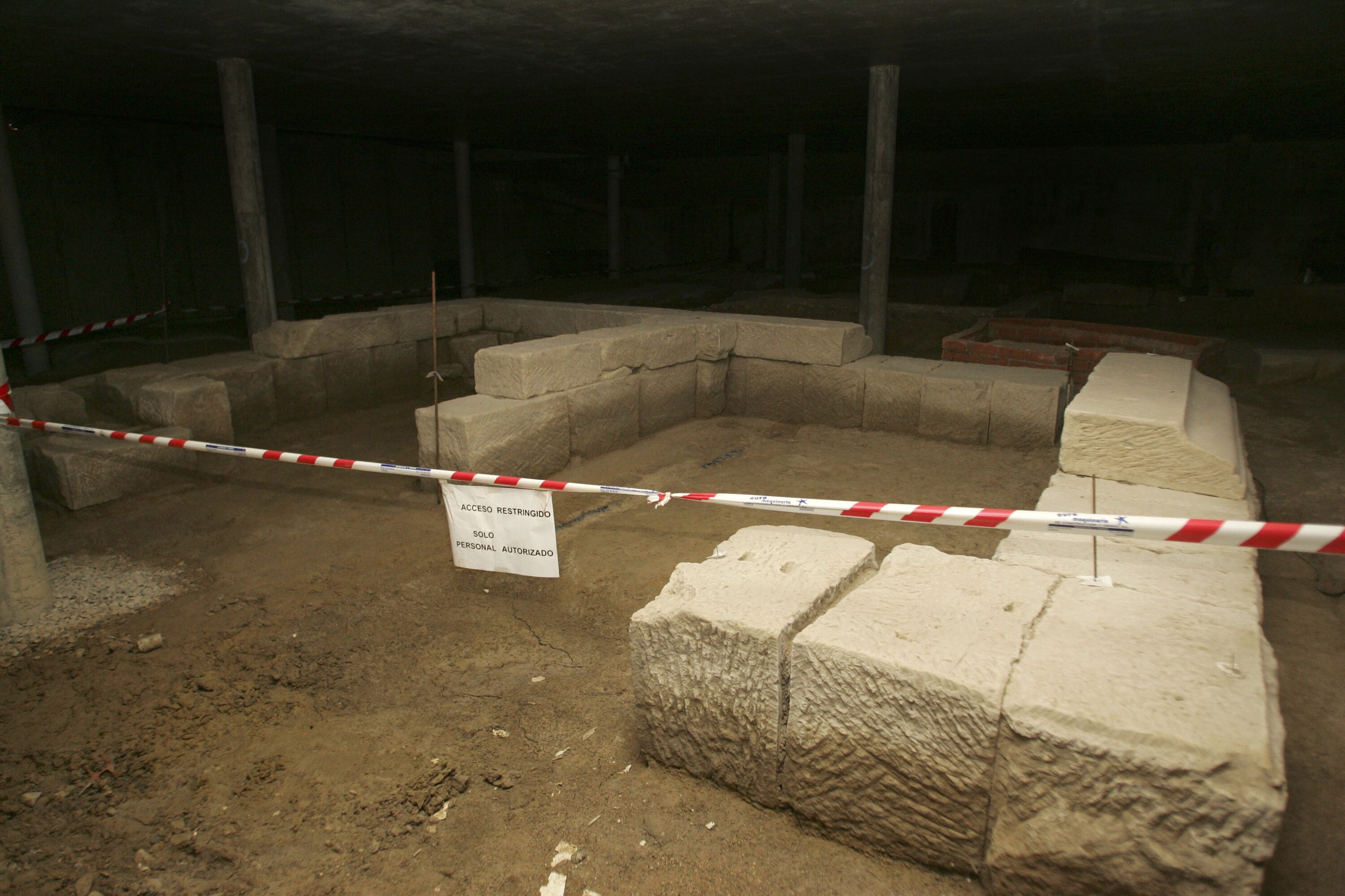 Restos arqueológicos en el Círculo Católico de Huesca