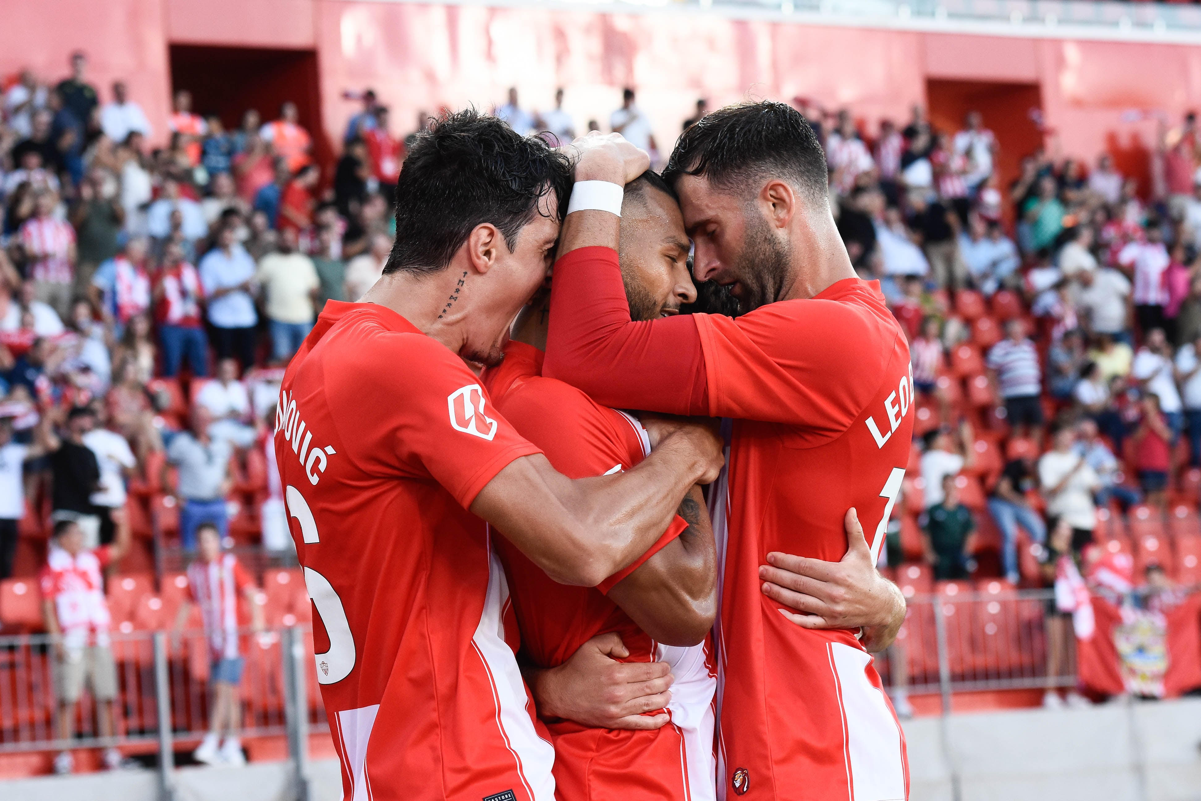 El equipo vuelve a poner la piel de gallina y vence a la tormenta.